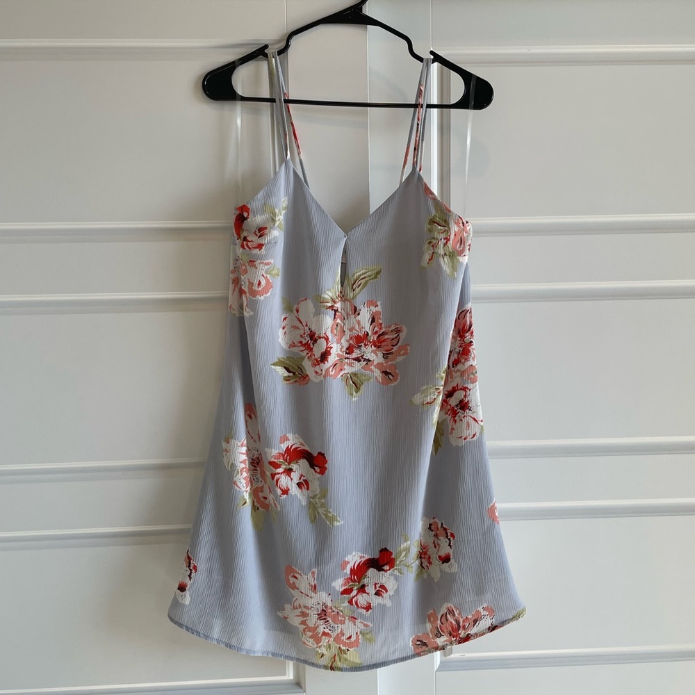 Floral Shift Dress. Brand: Everly. Size: Medium.